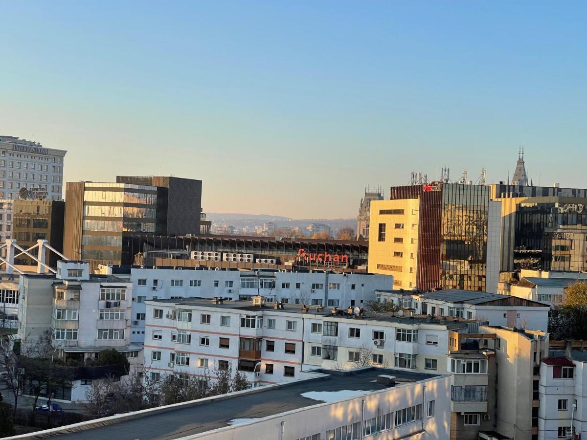 Q Luxury Palas Mall Iasi Exteriör bild